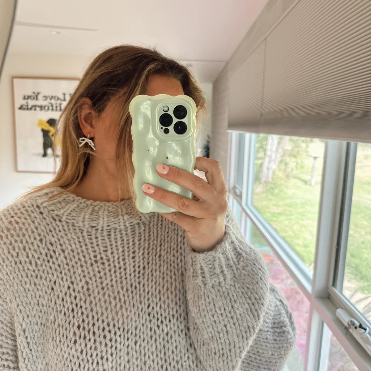 Mini Beaded Bow Earrings