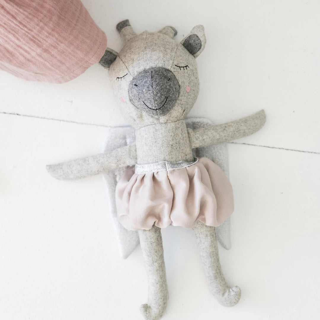 AND THE LITTLE DOG LAUGHED | Mildred Giraffe