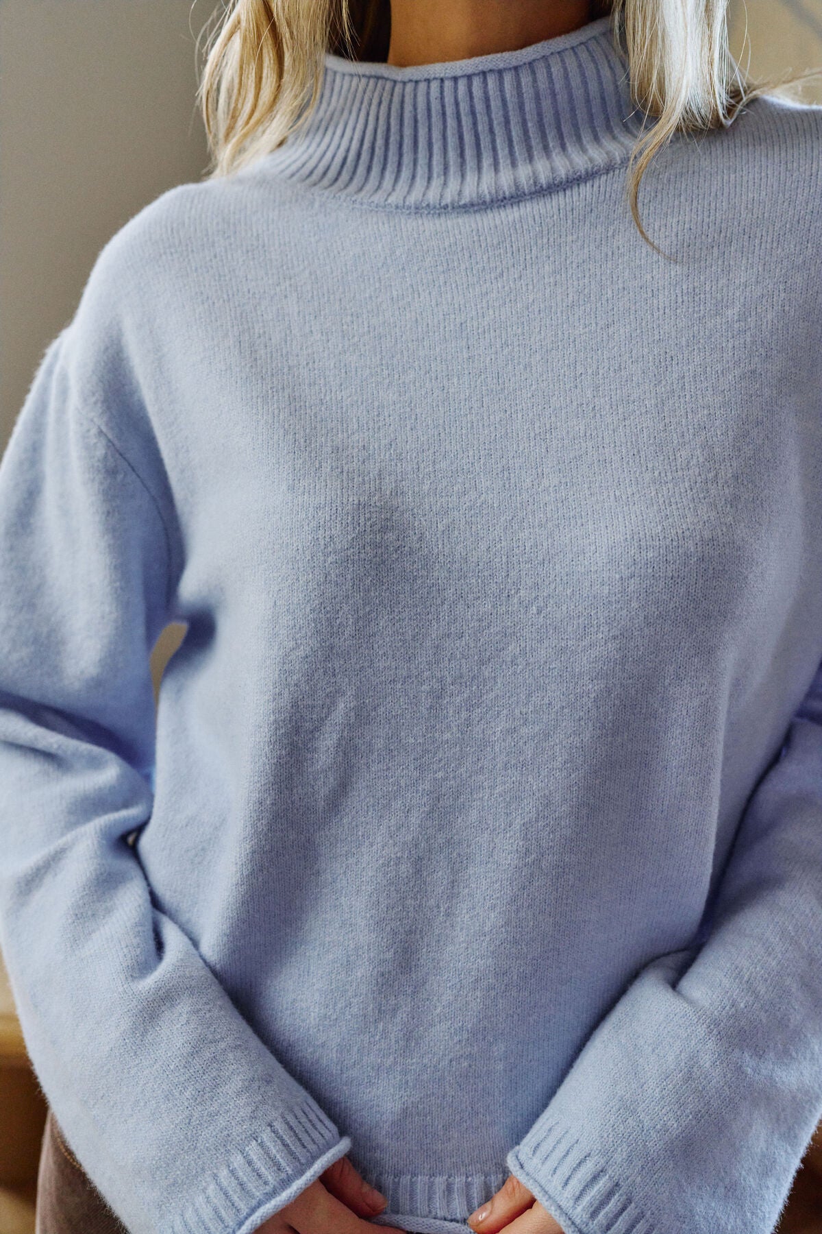FINLEY FUNNEL NECK KNIT/CHINA BLUE
