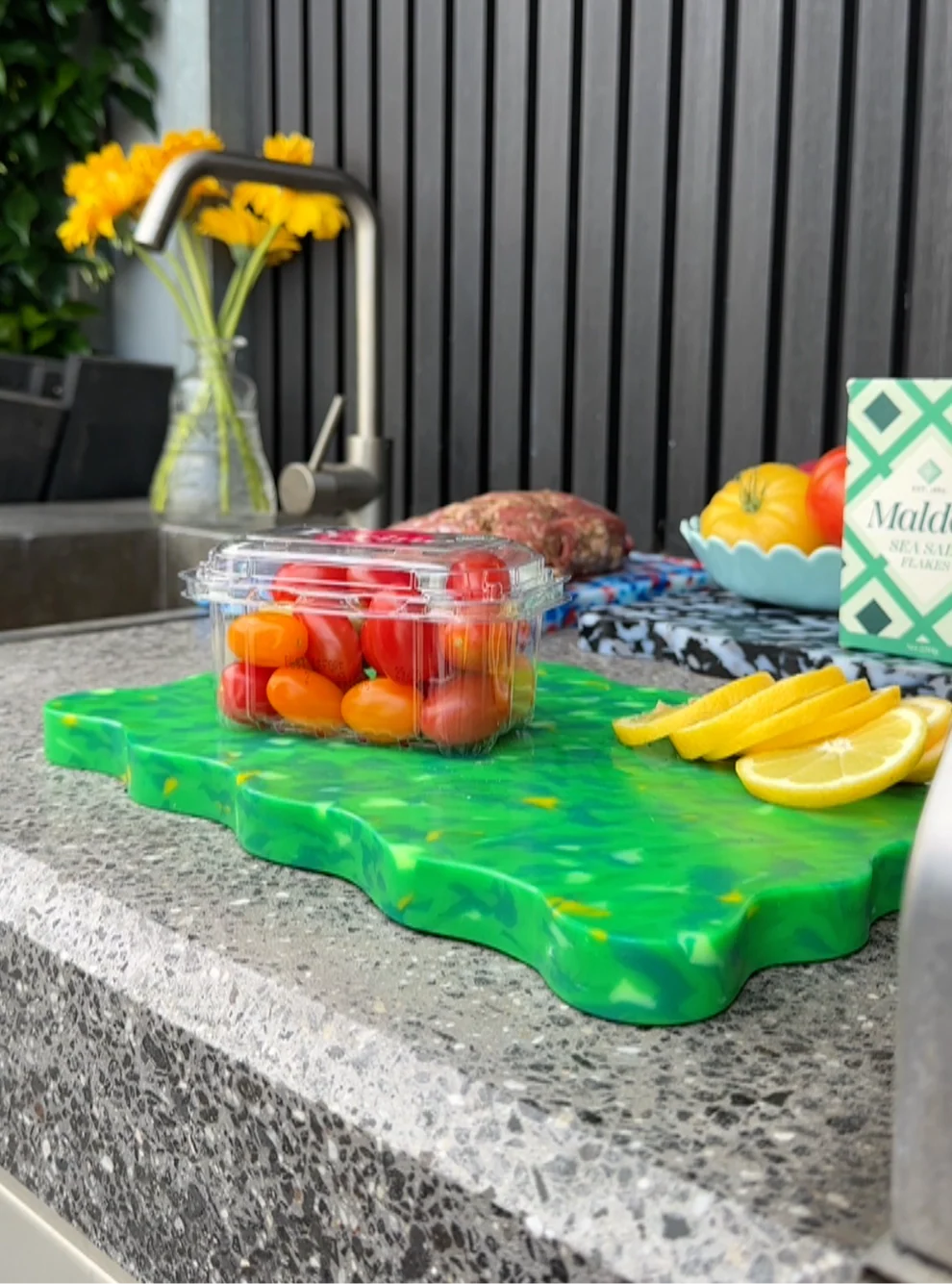 Pinchy Wavy Chopping Board - Seaweedy