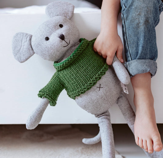 AND THE LITTLE DOG LAUGHED | Arthur mouse