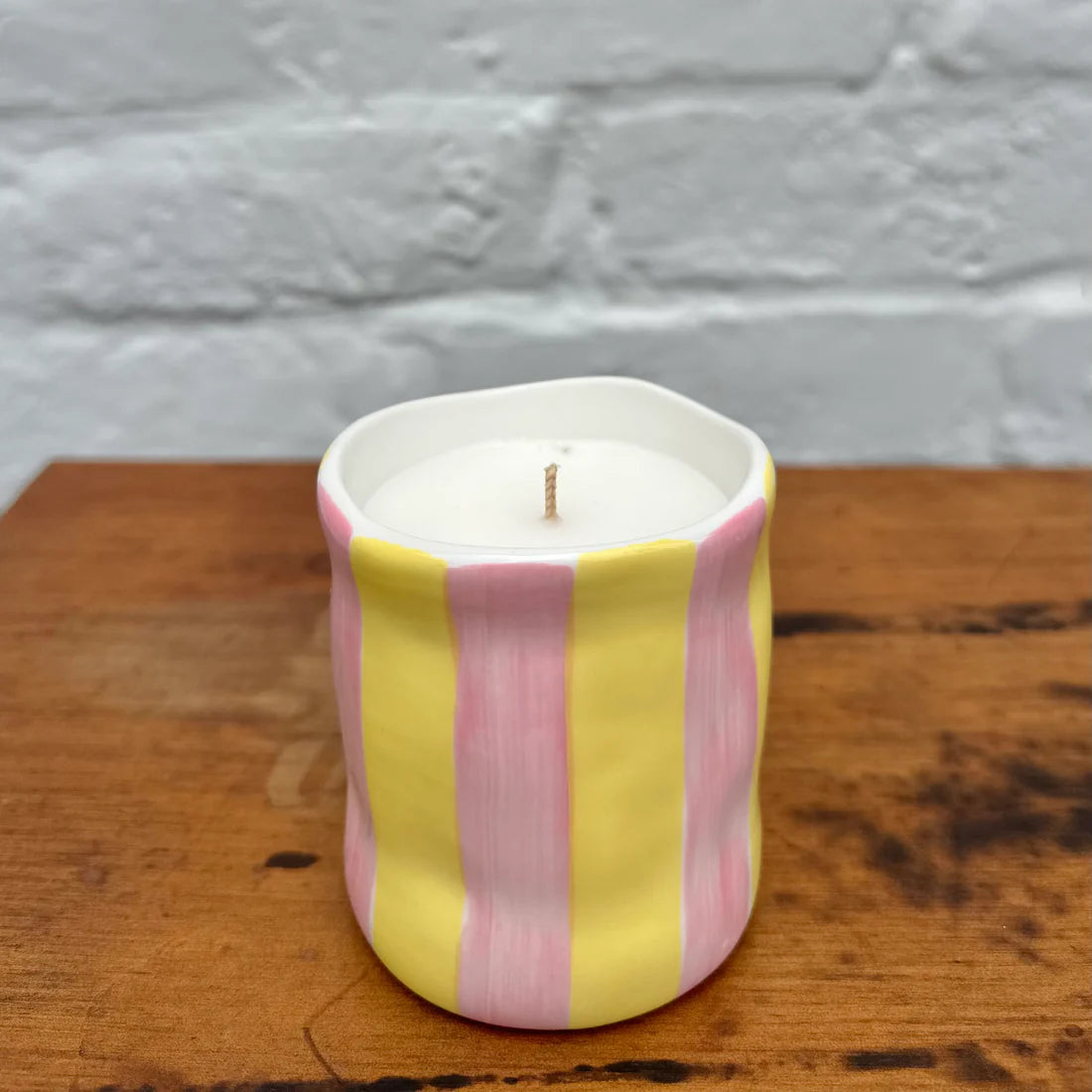 Medium Candle - Cherry Blossom & Coconut