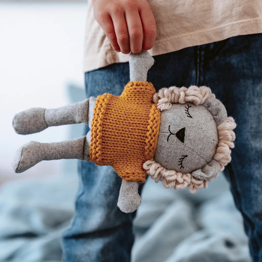 AND THE LITTLE DOG LAUGHED | Percy Lion