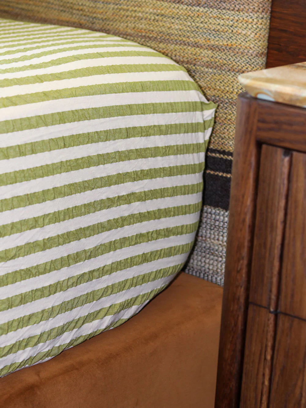 MOSEY ME | Seersucker Stripe Fitted Sheet