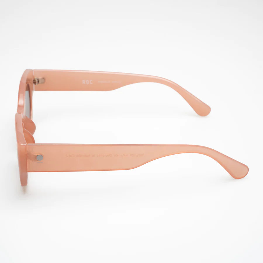 ROC // Hibiscus Sunglasses (Coral Gradient Brown)