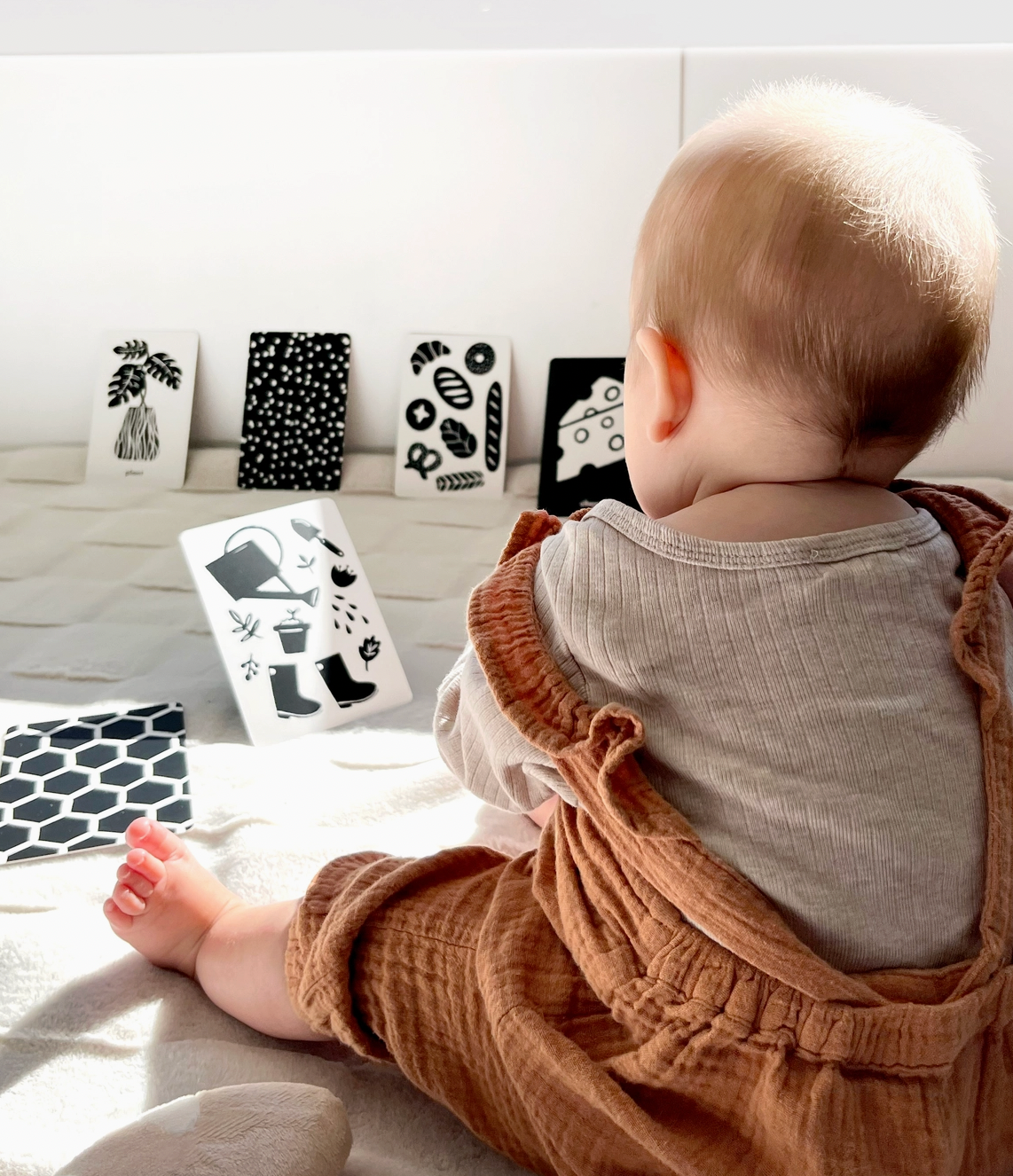 High Contrast Flashcards For Baby - Sensory Newborn Gift