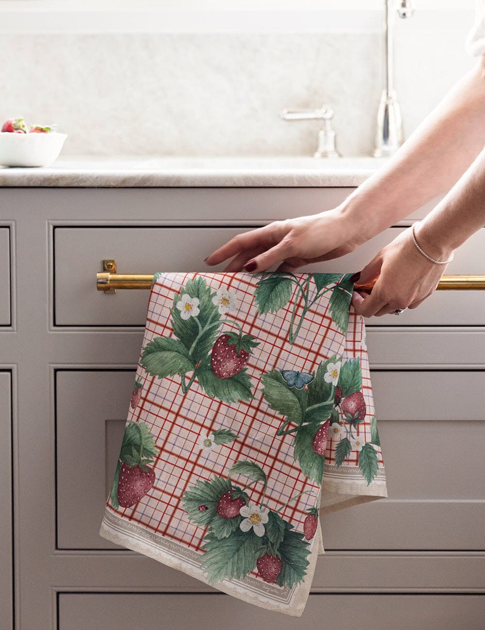 100% Linen Tea Towel - Strawberries