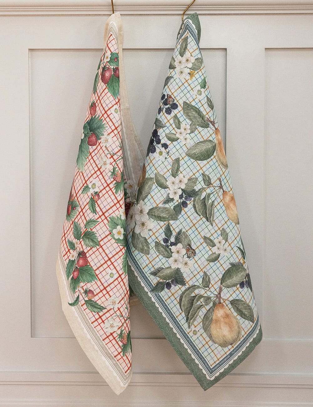 100% Linen Tea Towel - Strawberries